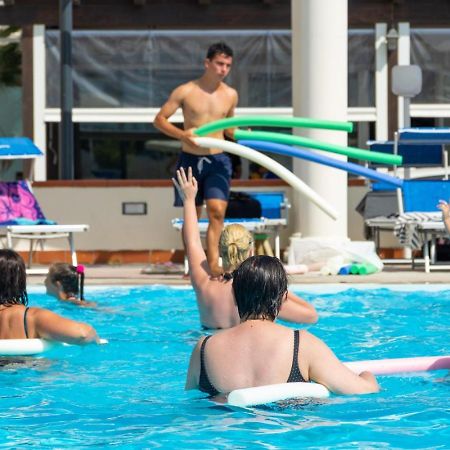 לידו די סביו Hotel Tokio Village - Azzurro Club מראה חיצוני תמונה