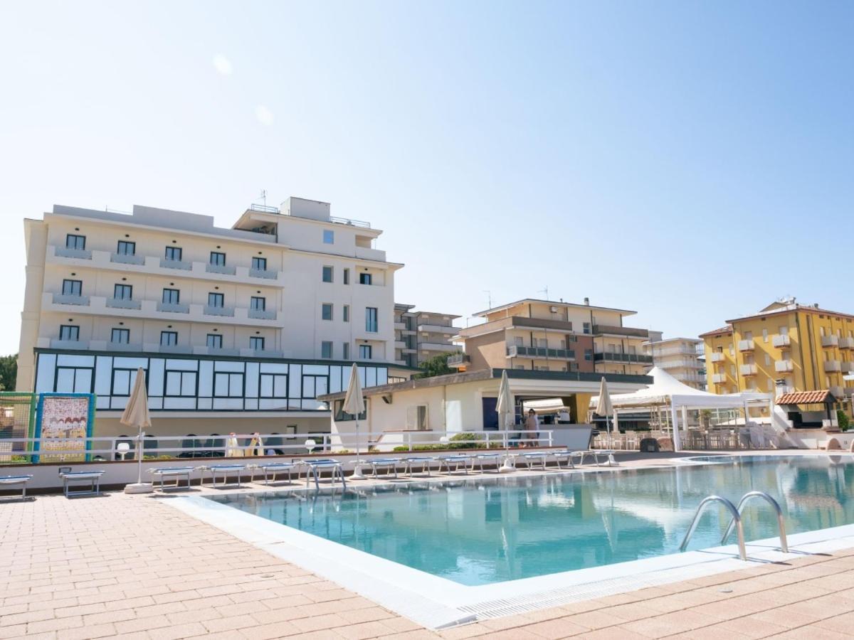 לידו די סביו Hotel Tokio Village - Azzurro Club מראה חיצוני תמונה