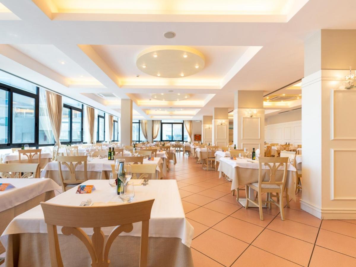 לידו די סביו Hotel Tokio Village - Azzurro Club מראה חיצוני תמונה
