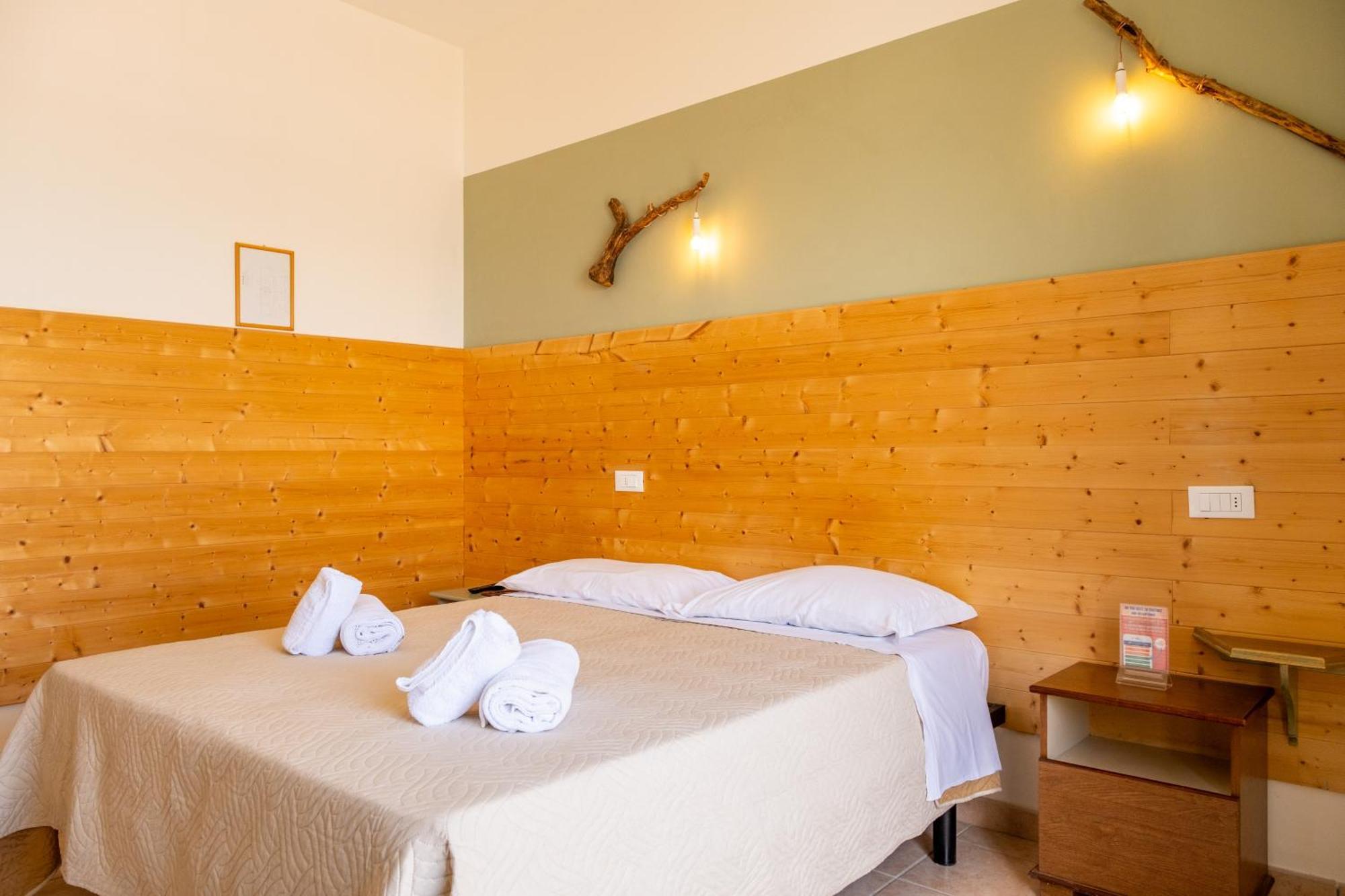 לידו די סביו Hotel Tokio Village - Azzurro Club מראה חיצוני תמונה